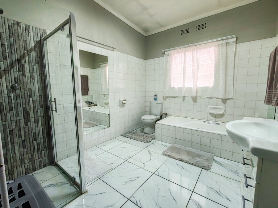 4 Bedroom Property for Sale in Potchefstroom North West
